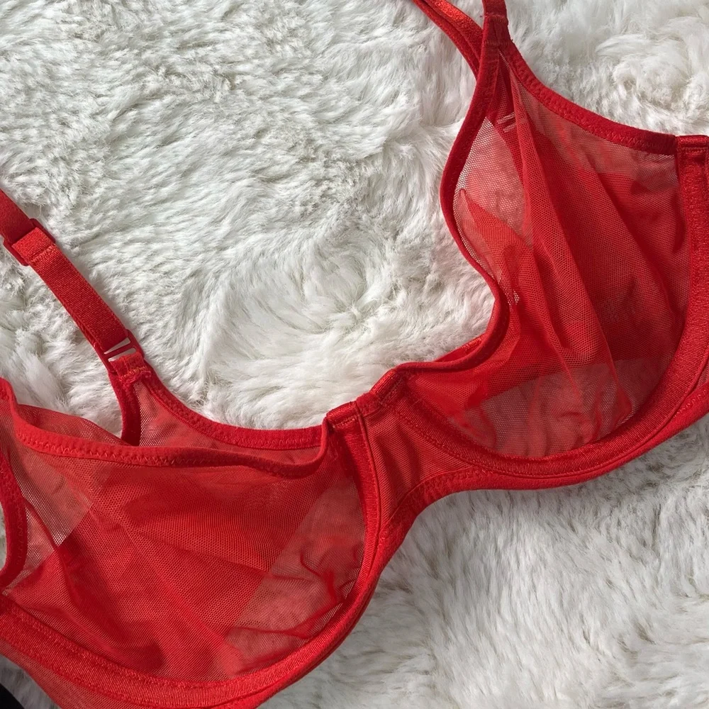SKIMS Ultrafine Mesh Triangle Bra, Poppy Red – Size 32C - Picture 2 of 4